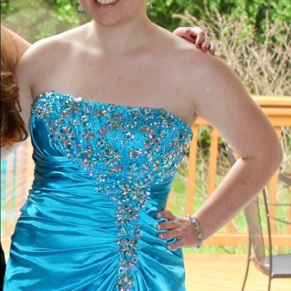 💎Prom Dress with Gem Detailing - Sky Blue💎 - Picture 1 of 12